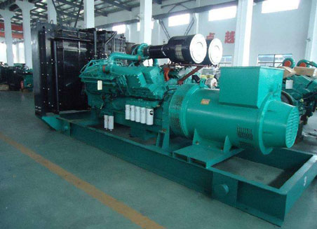 乾安800kw康明斯柴油发电机组图片 乾安800kw康明斯柴油发电机组图片